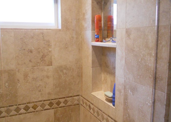 Shower alcove